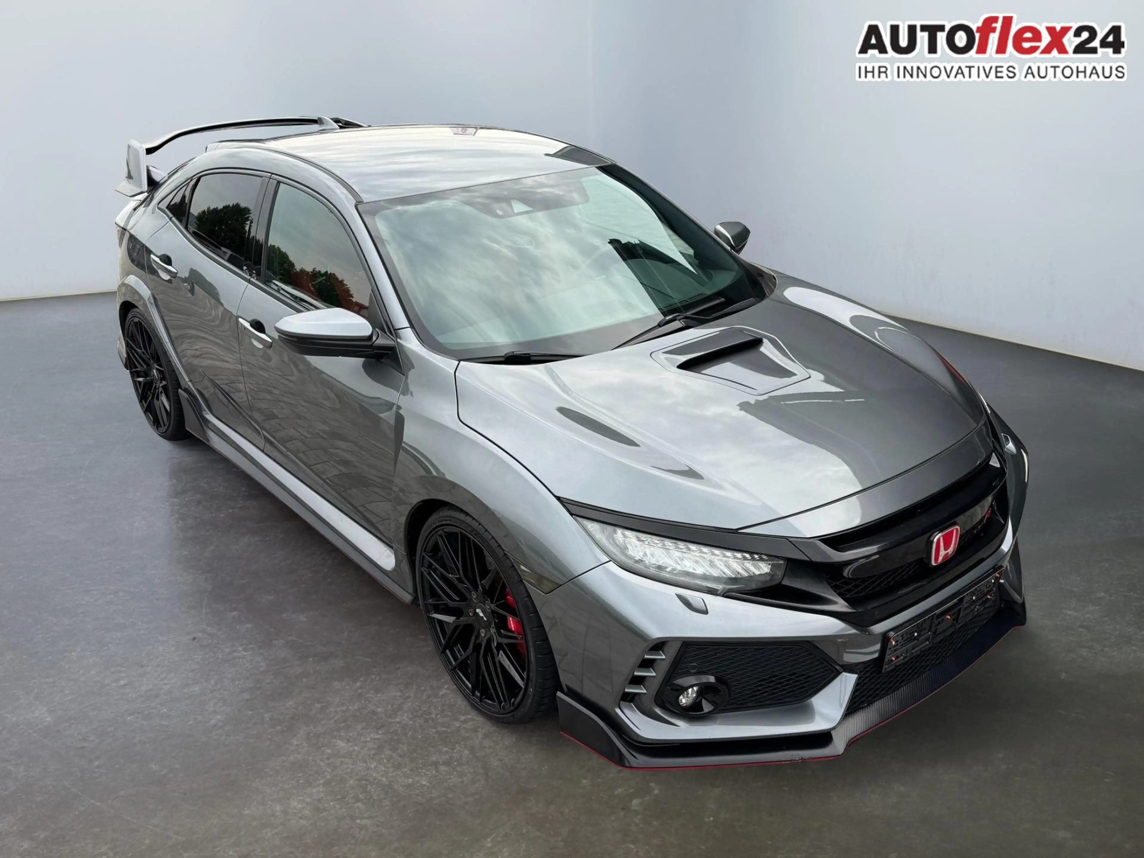 Honda Civic 2.0 i-VTEC Type R GT Navi SHZ 20 Zoll Apple 235... — photo 10