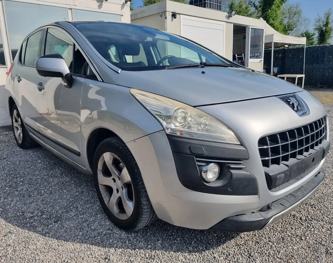 Peugeot 3008 1.6i Confort Pack Gris - 1