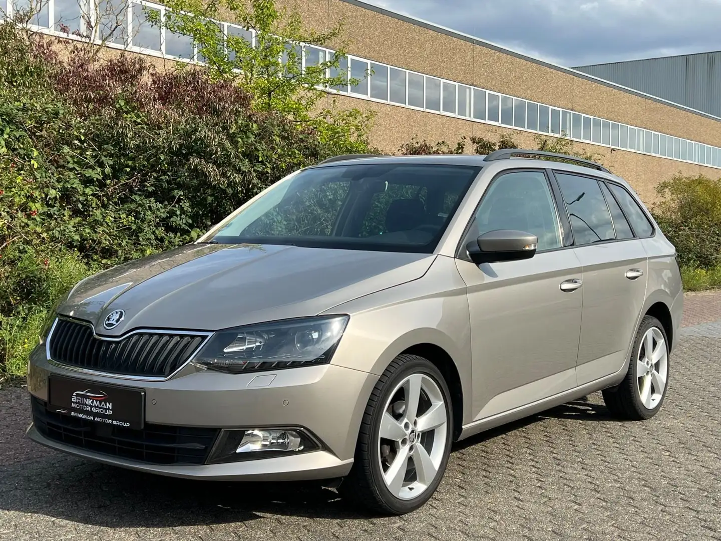 Skoda Fabia Kombi III Amb TSI 95PS/AMUNDSEN/SHZ Beige - 1