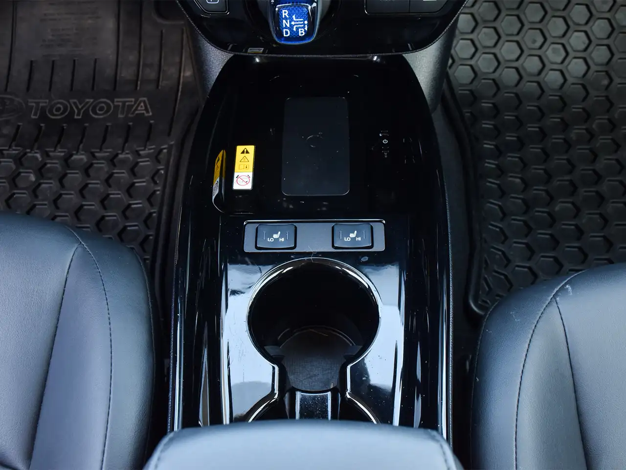 Toyota Prius снимка Toyota Prius