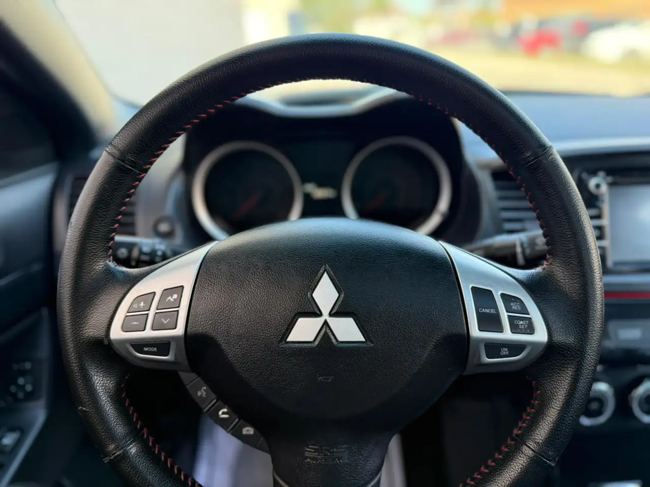 Mitsubishi Lancer снимка Mitsubishi Lancer