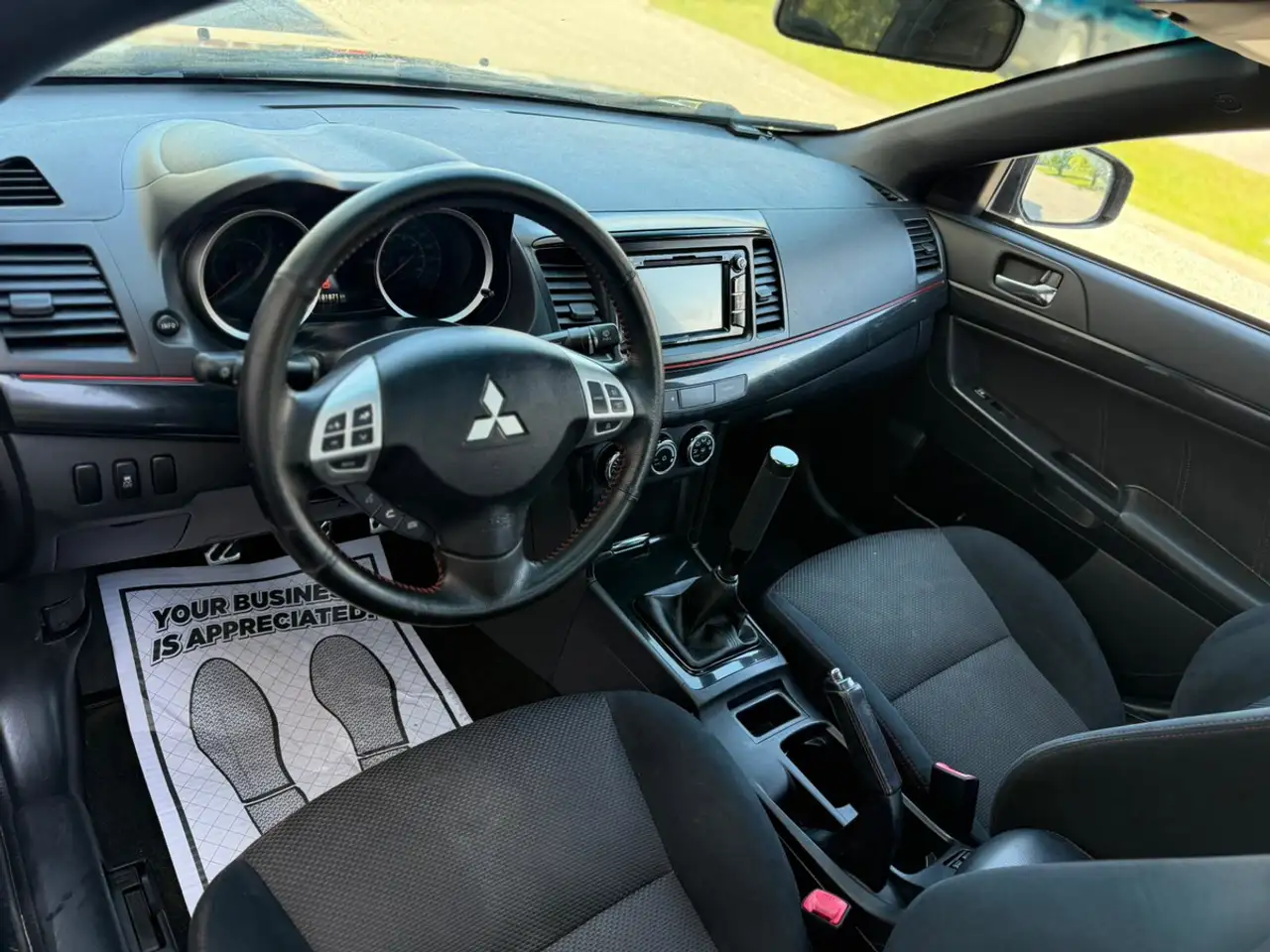 Mitsubishi Lancer снимка Mitsubishi Lancer