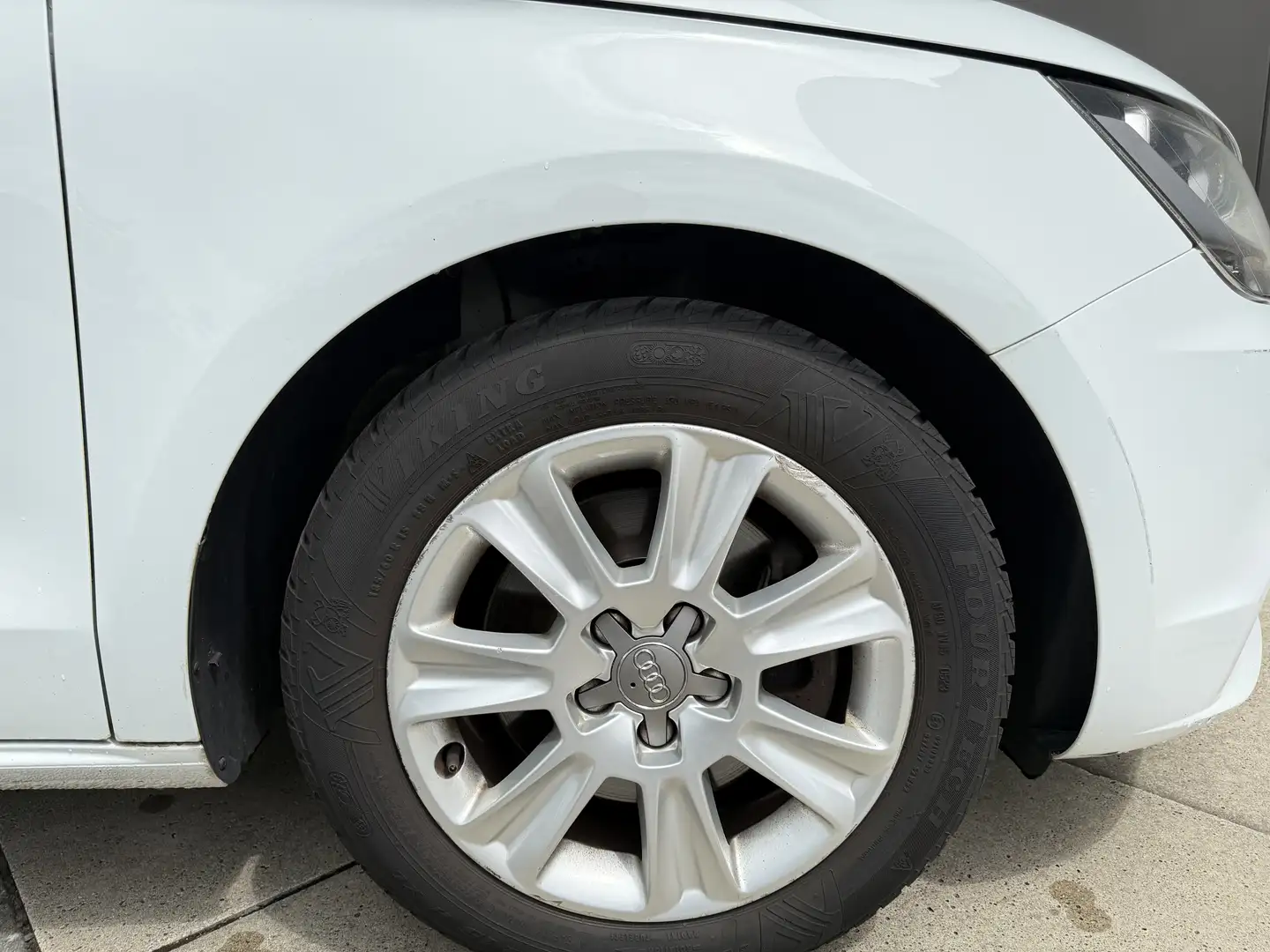 Audi A1 1.4 TFSI Connect Wit - 2