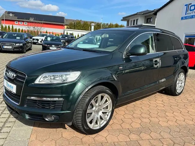 Audi Q7 3.0 TDI quattro S-Line / Leder Xenon / Standh