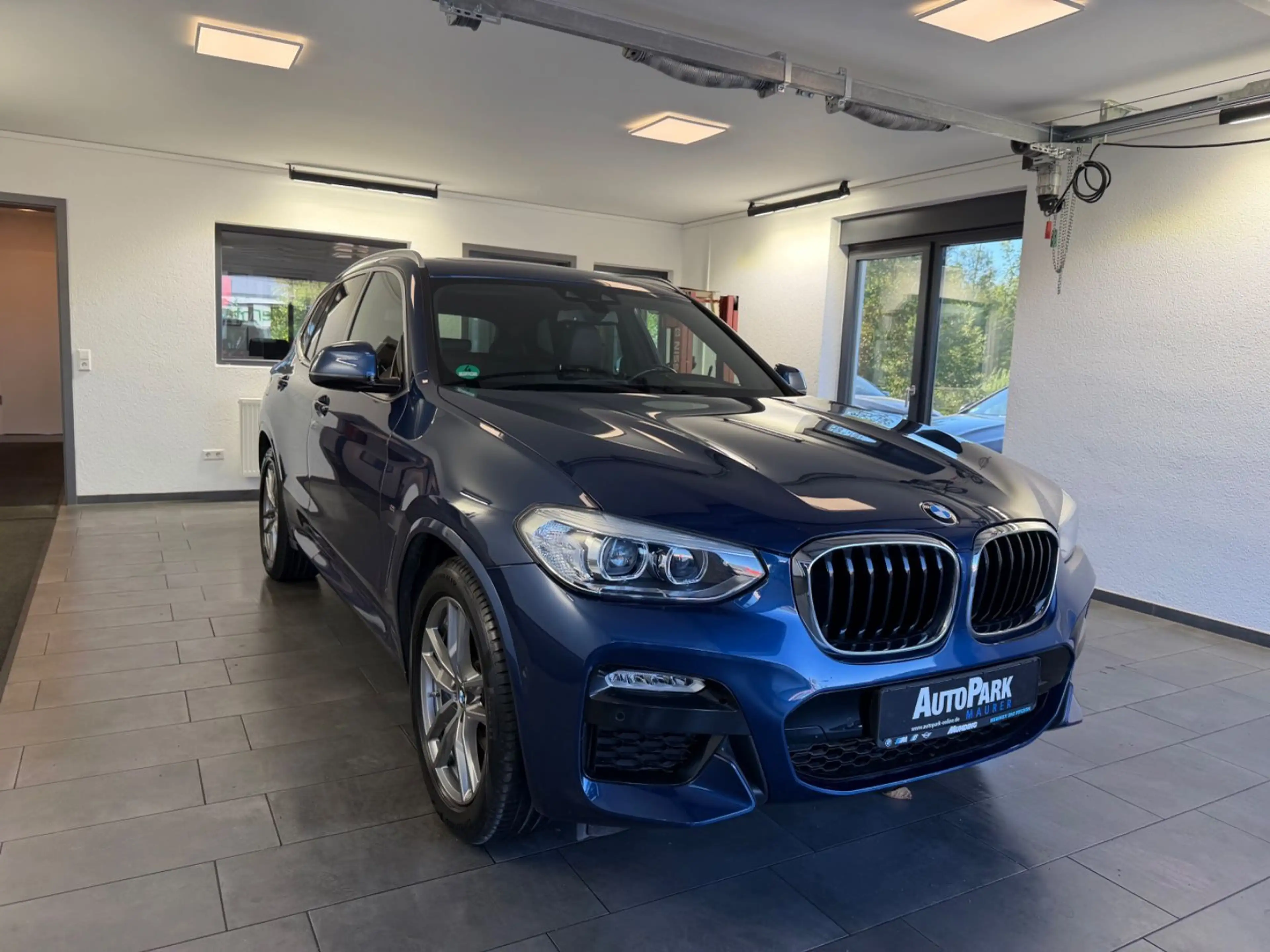 BMW X3 xDrive30i M Sport | Pano | AHK | Navi — photo 3