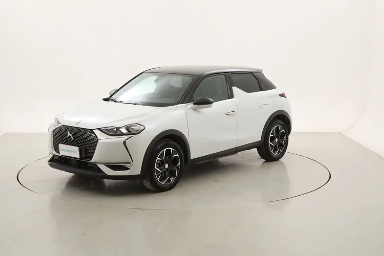 DS Automobiles DS 3 Crossback E-Tense So Chic Elettrico 136CV Bianco - 1