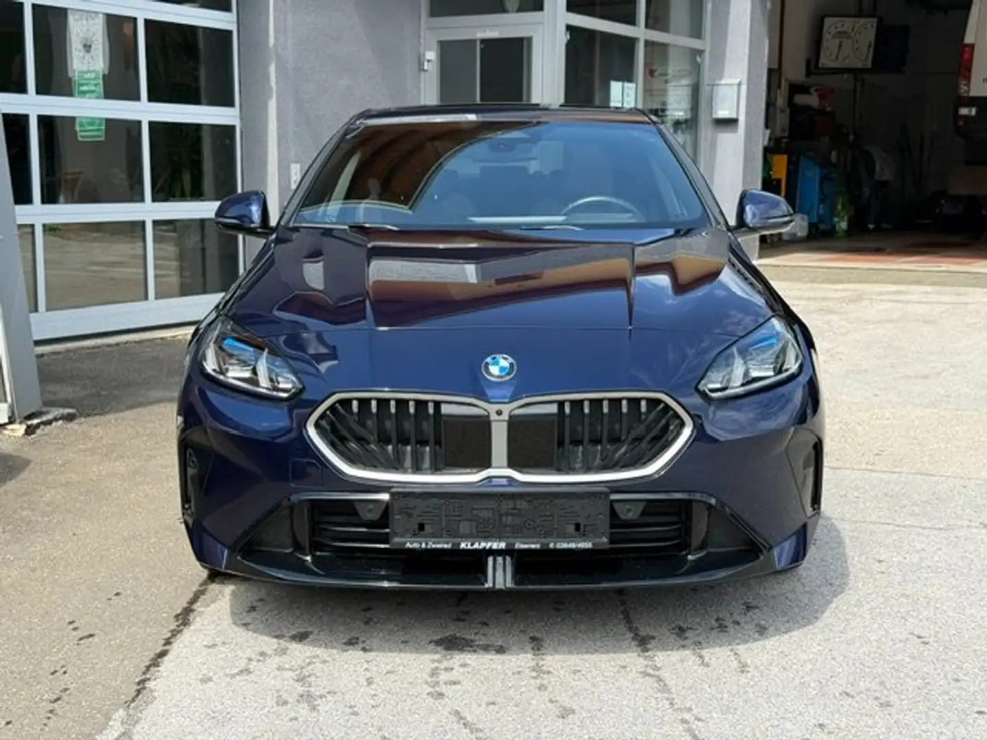 BMW 220 220 d M Sport Blau - 2