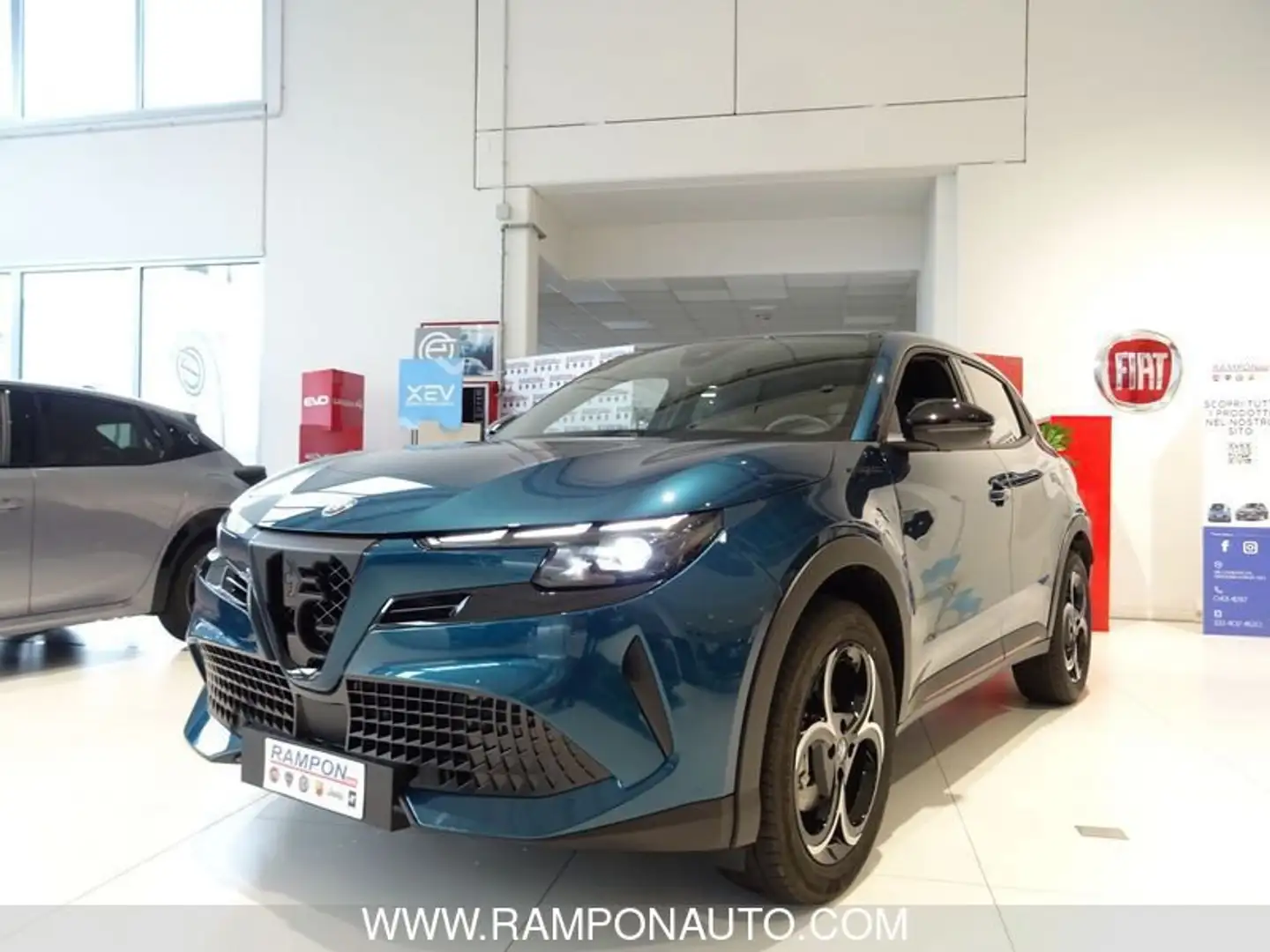 Alfa Romeo Junior 1.2 145 CV Hybrid eDCT6 Speciale Blu/Azzurro - 1