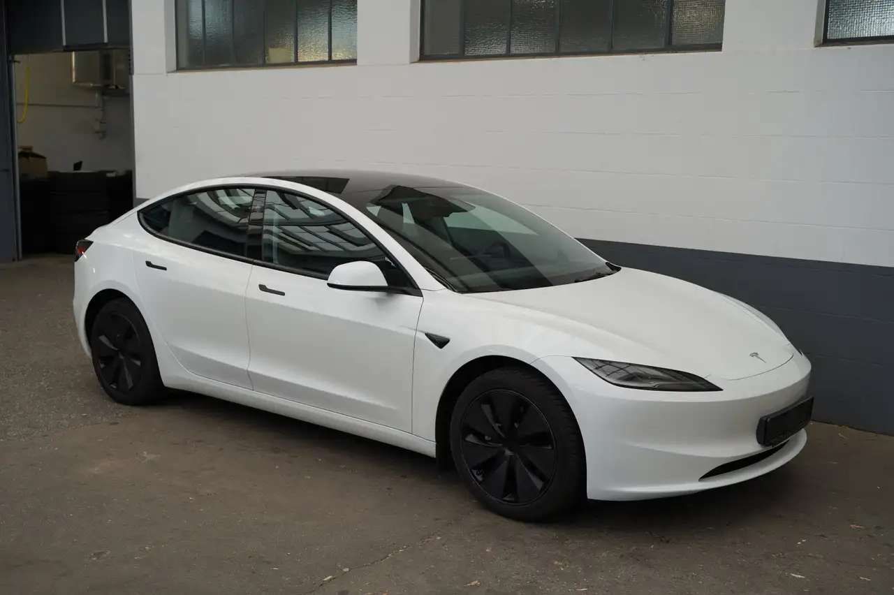 Tesla Model 3 Standard Range + *Highland*, миниатюра 23