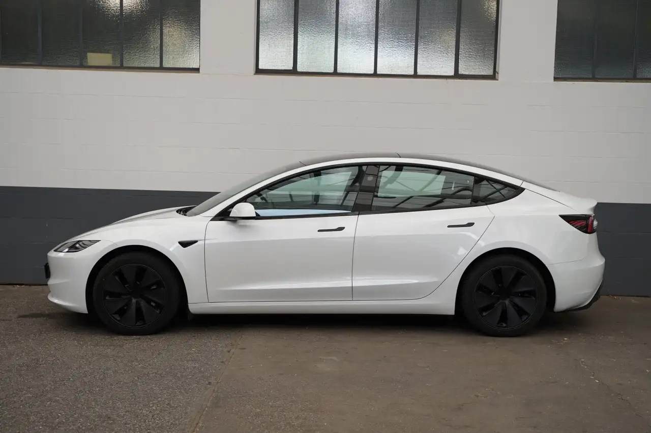 Tesla Model 3 Standard Range + *Highland*, миниатюра 5