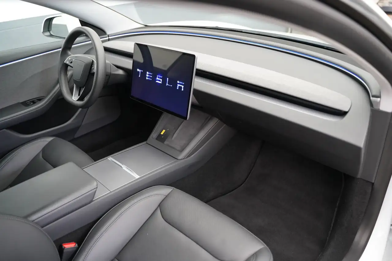Tesla Model 3 Standard Range + *Highland*, миниатюра 19