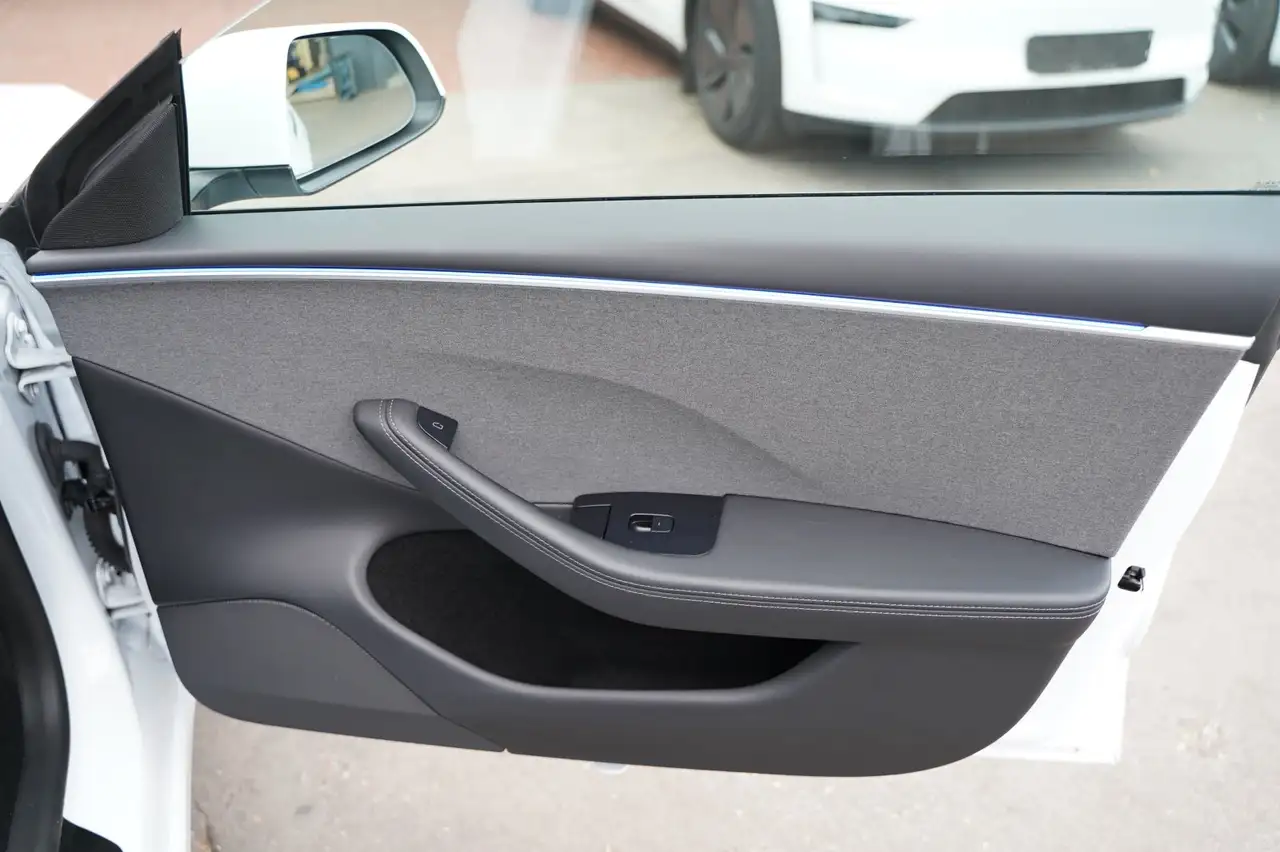 Tesla Model 3 Standard Range + *Highland*, миниатюра 21