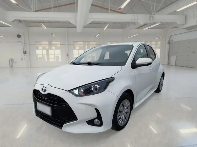 Toyota Yaris HYBRID BUSINESS MY22 AUTO 5 PORTE BERLINA