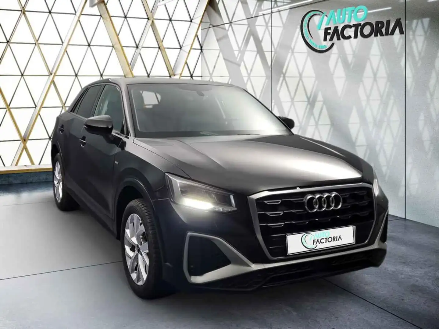 Audi Q2 -42% 35 TFSI 150cv BVA S-LINE +GPS+CAM+LED+Options Zwart - 2