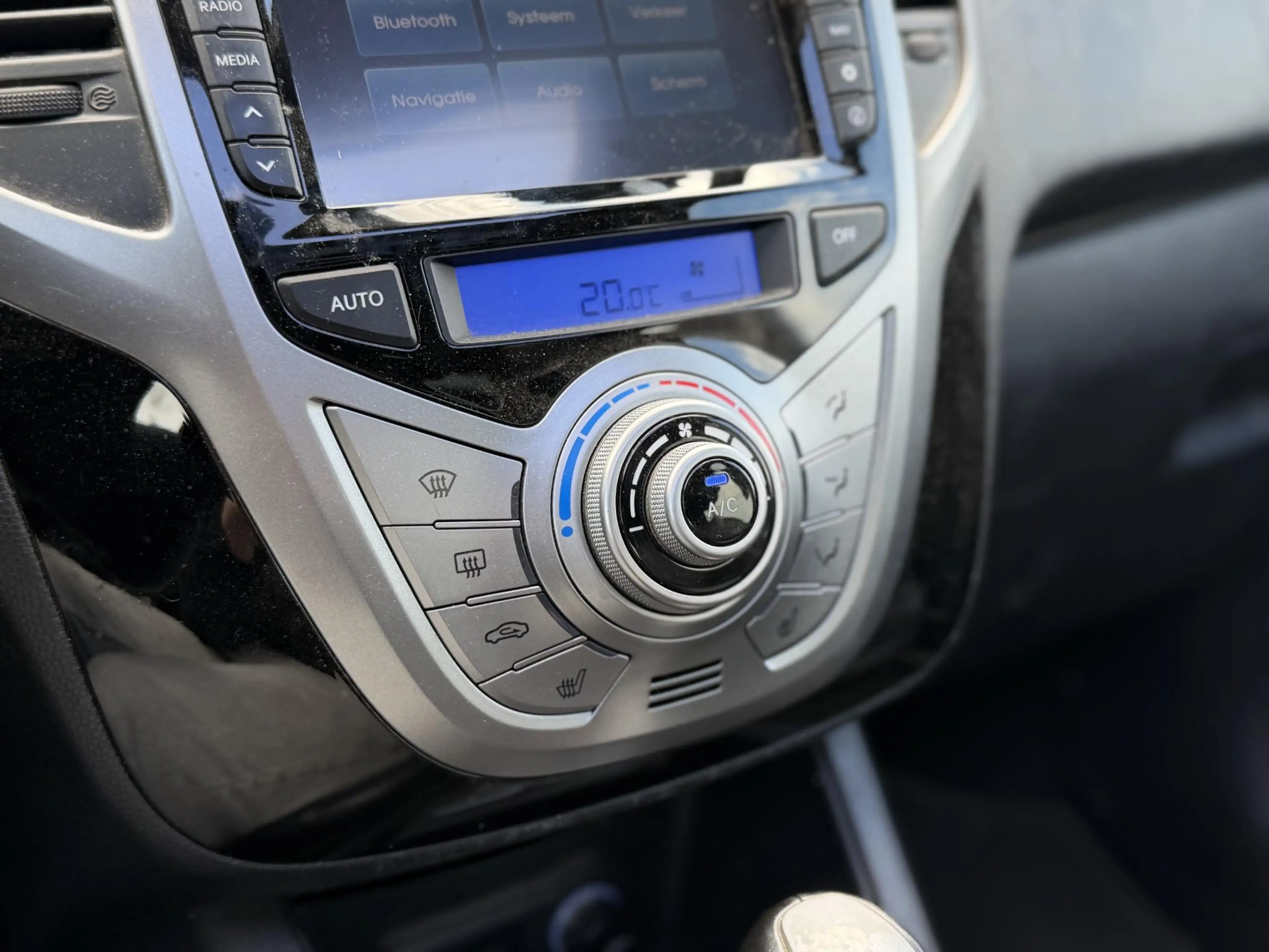 Hyundai iX20 1.6i i-Catcher Automaat - Schuif-/Kanteldak - Clim — photo 22