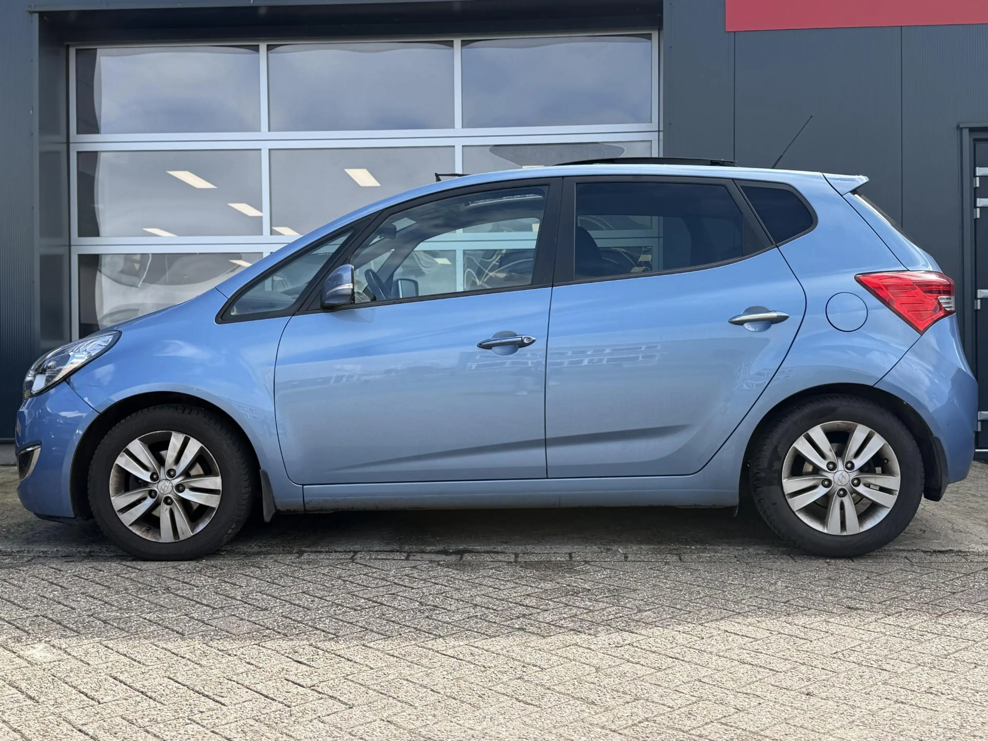 Hyundai iX20 1.6i i-Catcher Automaat - Schuif-/Kanteldak - Clim — photo 5