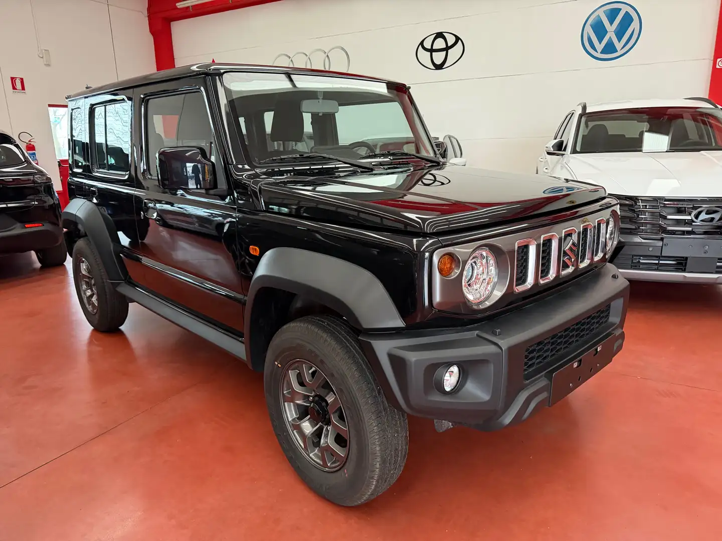 Suzuki Jimny 1.5 Top GLX 4wd allgrip automatico 5porte 4 posti Nero - 1