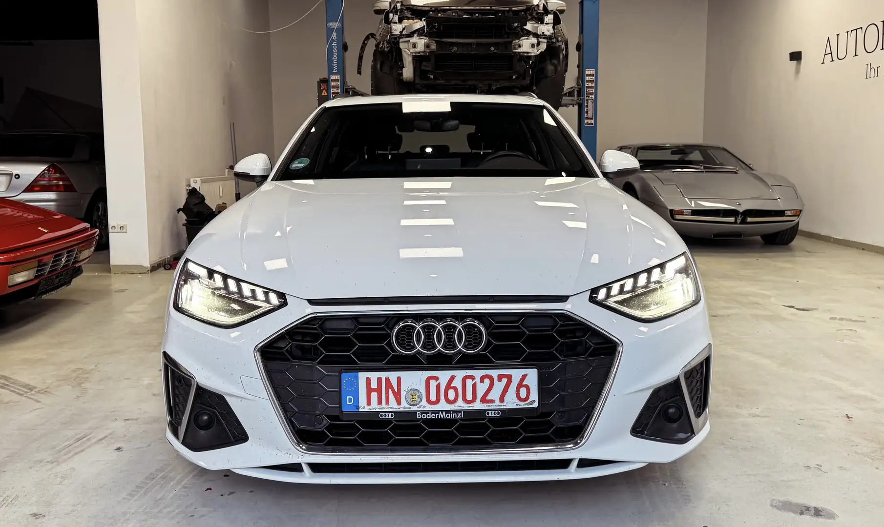 Audi A4 TDI S line, Leder, Kamera, Panorama, VHB Weiß - 1