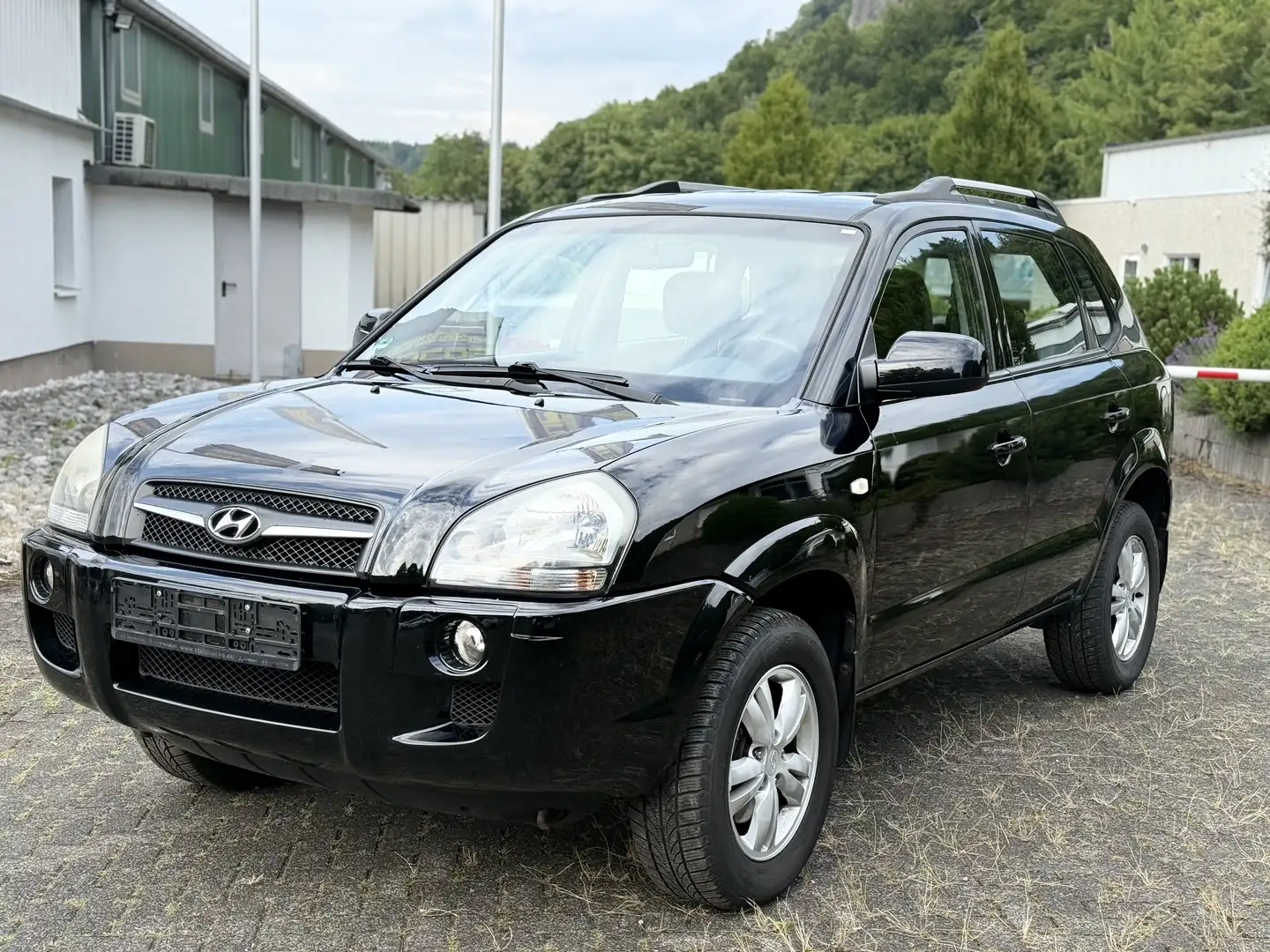 Hyundai TUCSON 2.0 2WD Edition Plus Zwart - 1