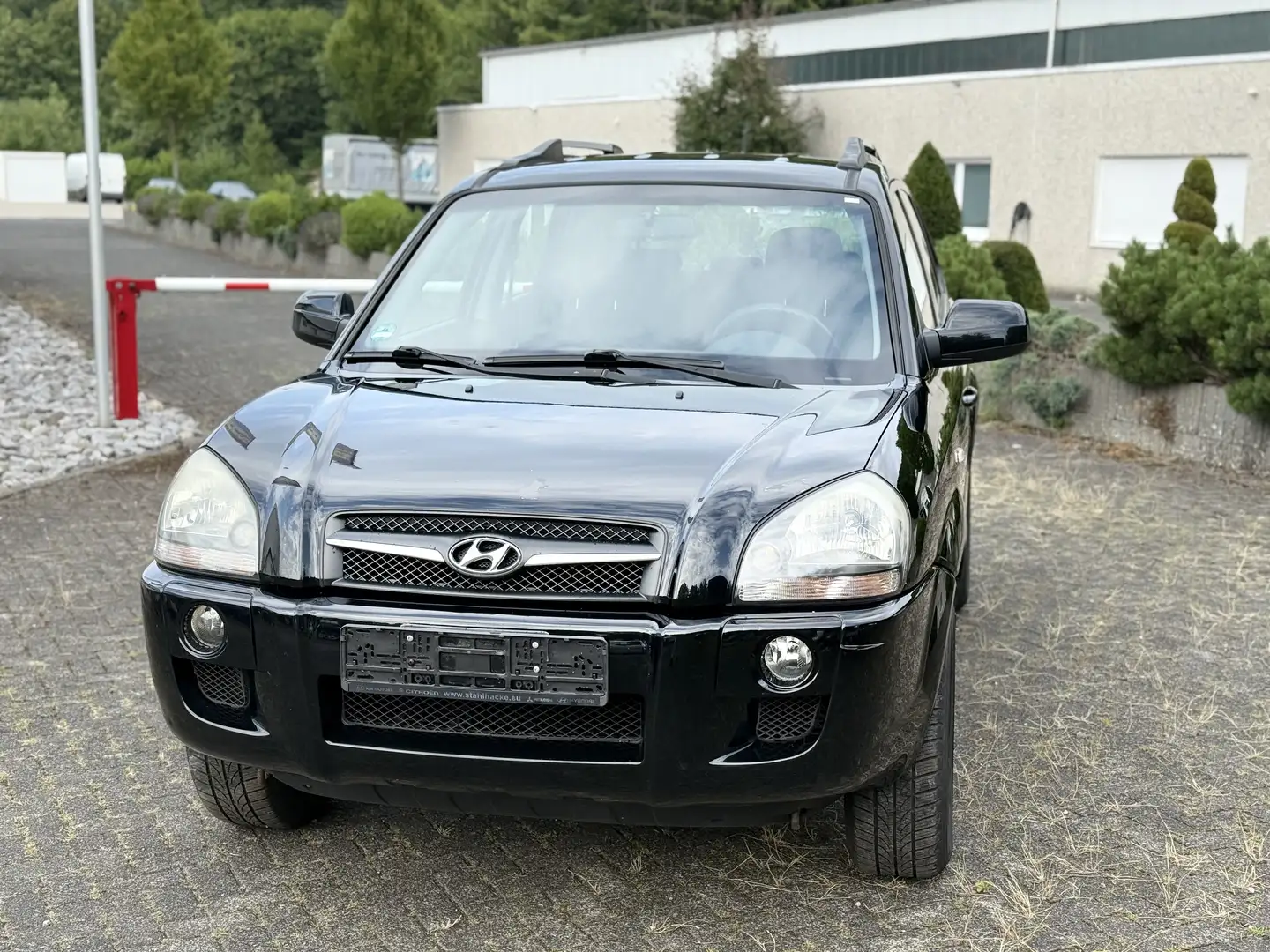 Hyundai TUCSON 2.0 2WD Edition Plus Zwart - 2