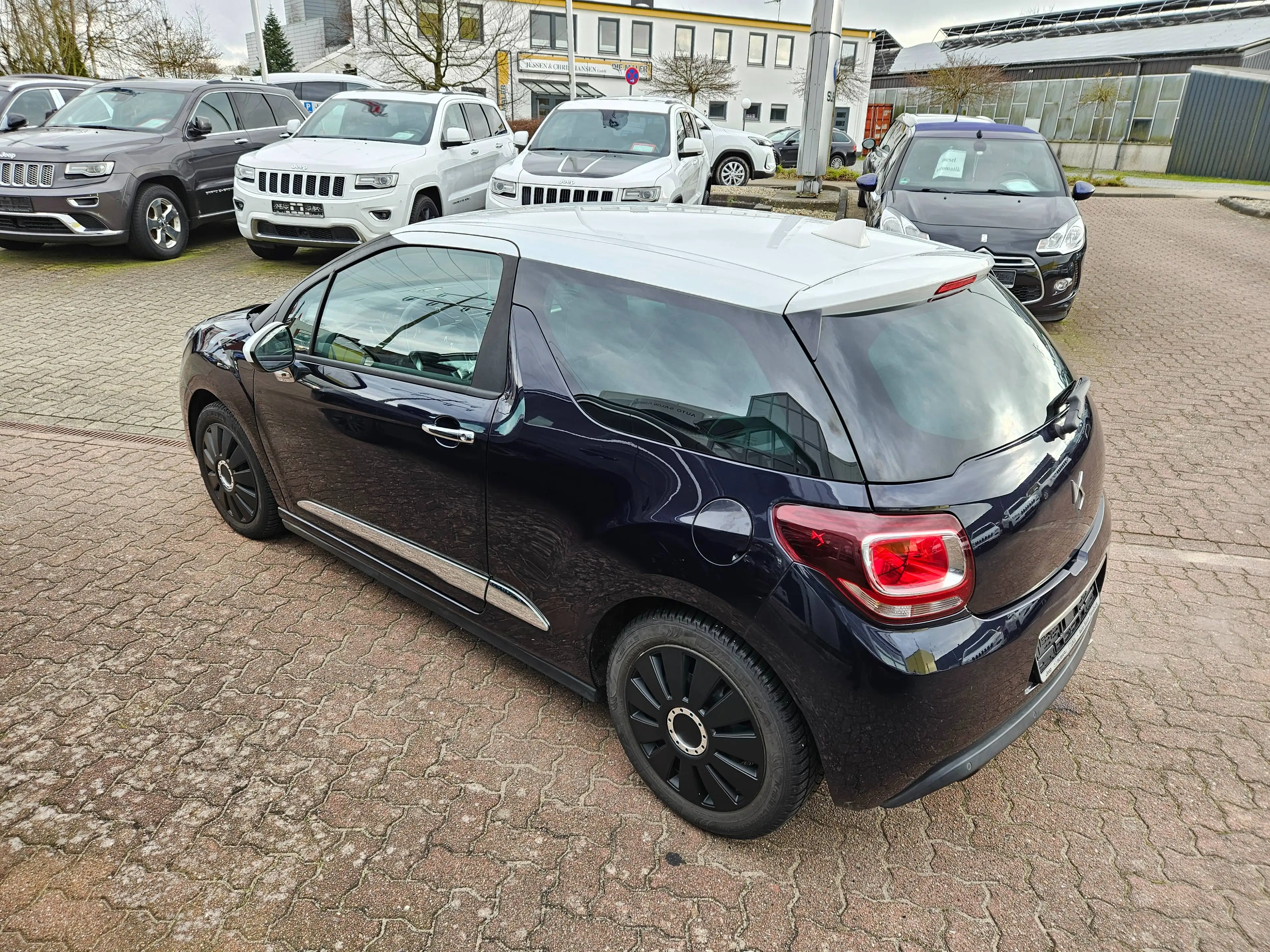 Citroen DS3 Sport Chic*TÜV Neu*Kamera*Klima*Sitzheizung — photo 7