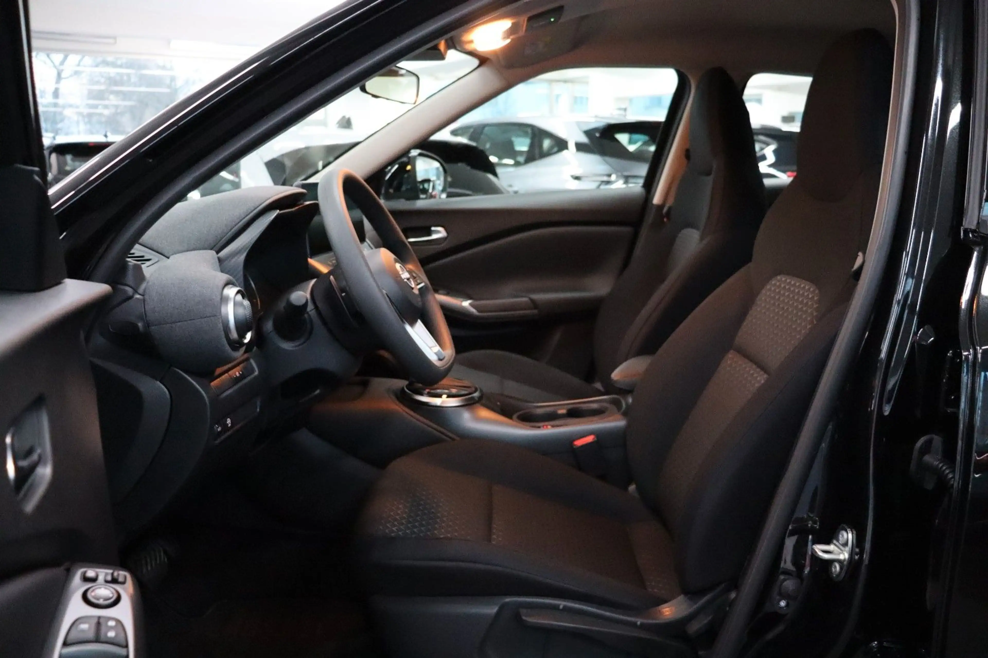 Nissan Juke 1.0 AT MJ2025 Acenta Carpl LED Klimaaut SHZ — photo 12