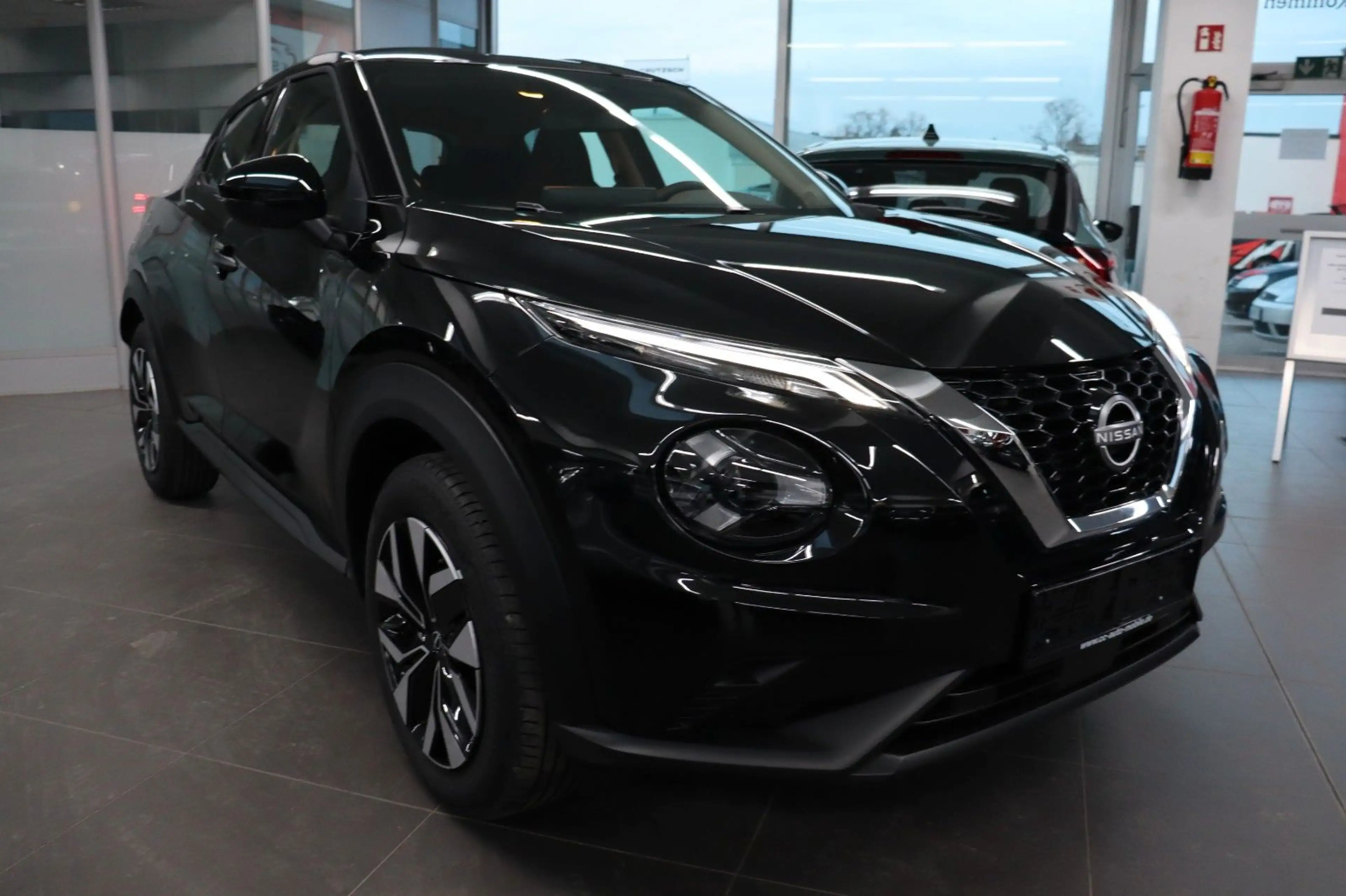 Nissan Juke 1.0 AT MJ2025 Acenta Carpl LED Klimaaut SHZ — photo 3
