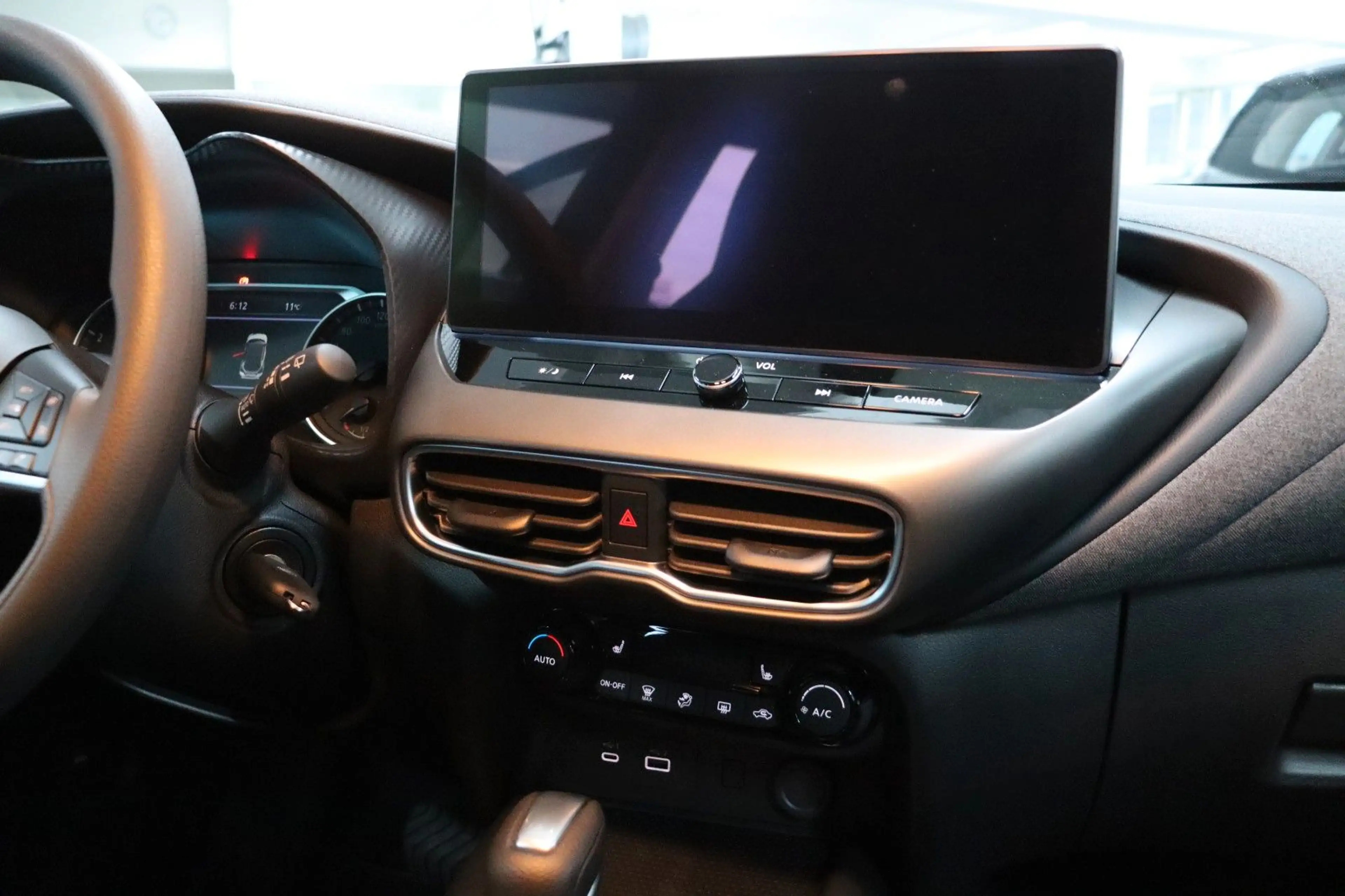 Nissan Juke 1.0 AT MJ2025 Acenta Carpl LED Klimaaut SHZ — photo 10