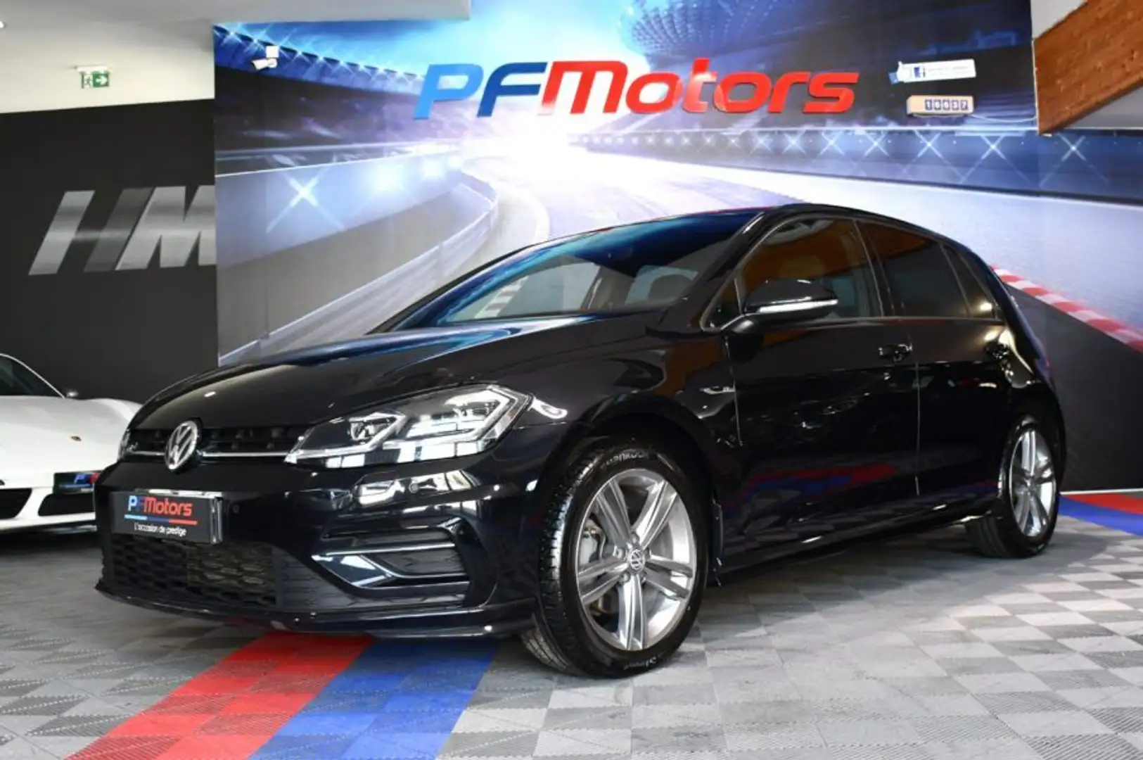 Volkswagen Golf 7 R-Line 1.5 TSI 150 BVM6 GPS Bluetooth ACC Front  Noir - 1