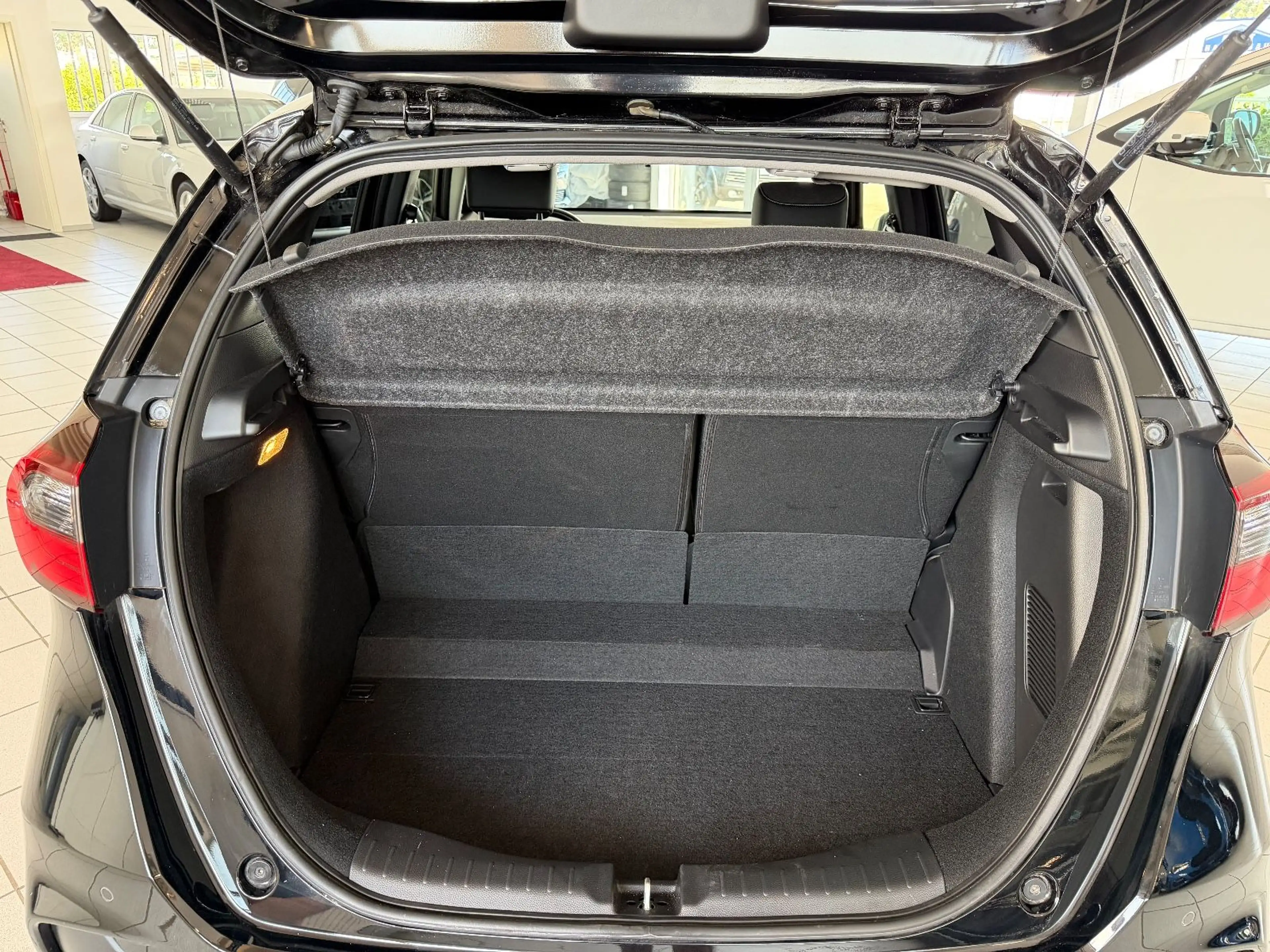 Honda Jazz 1.5 i-MMD Hybrid Advance — photo 10