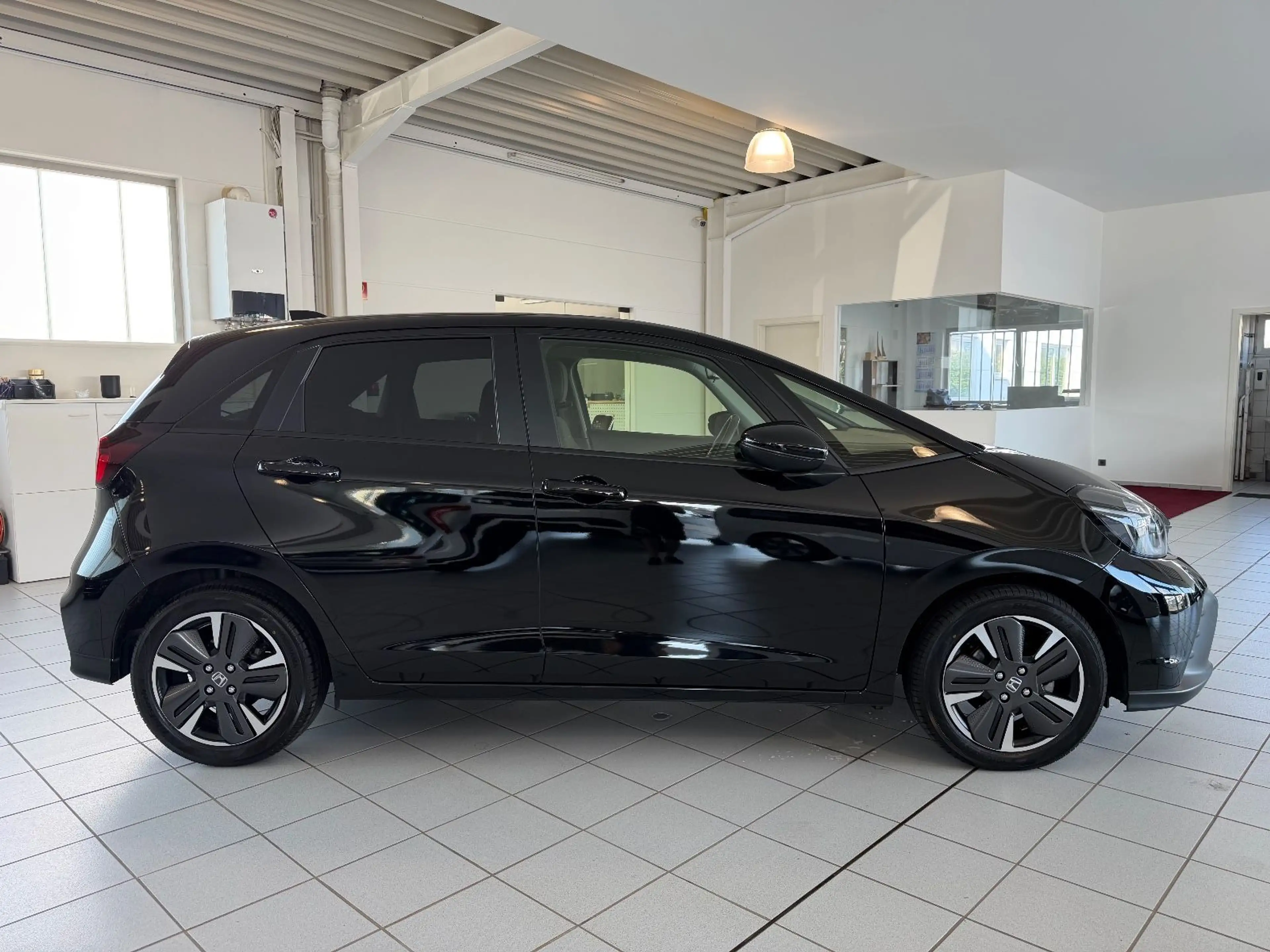 Honda Jazz 1.5 i-MMD Hybrid Advance — photo 6