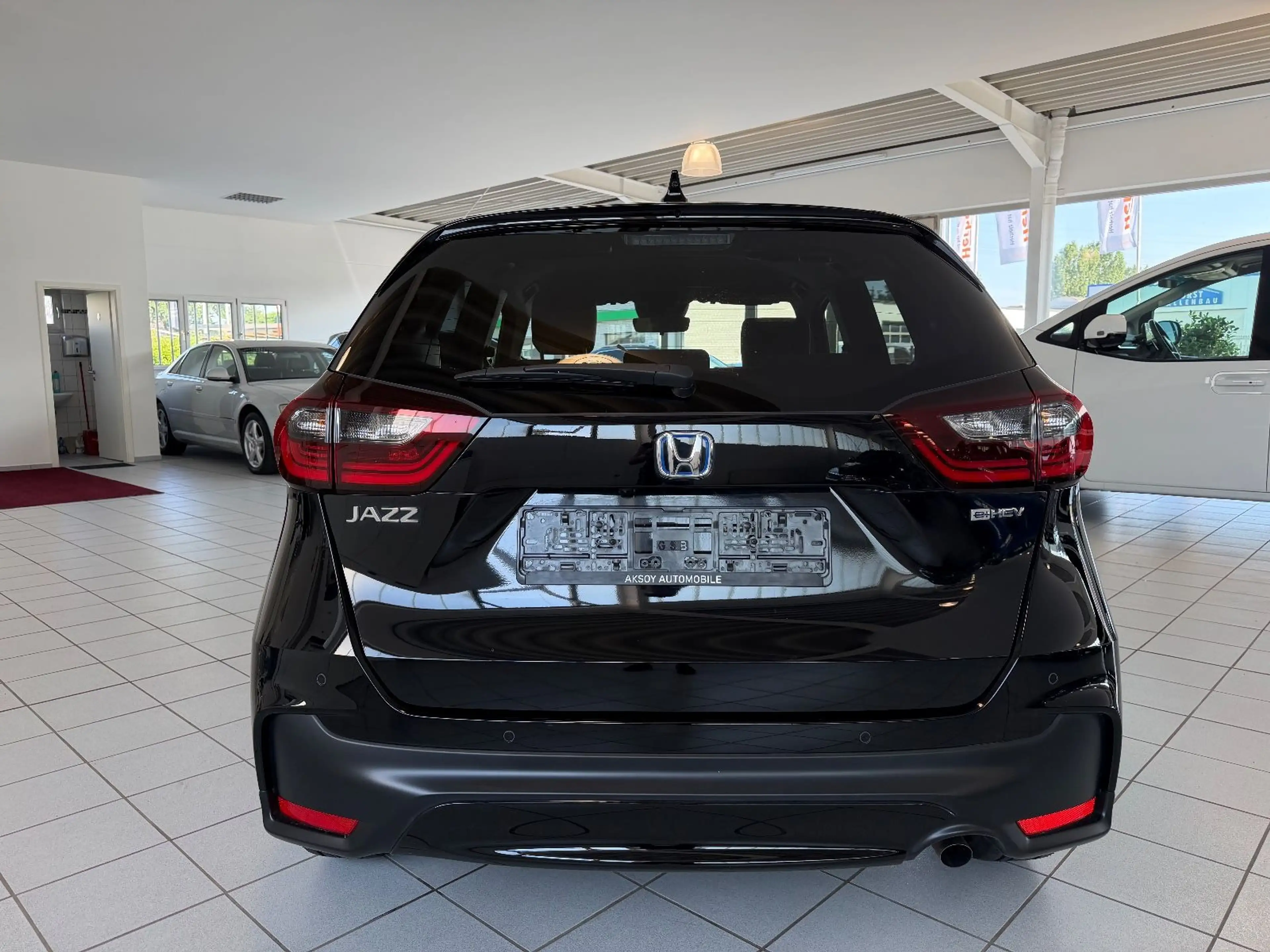 Honda Jazz 1.5 i-MMD Hybrid Advance — photo 4