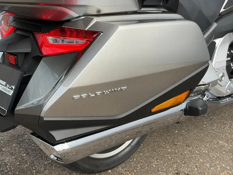 Honda GL 1800 - foto 7