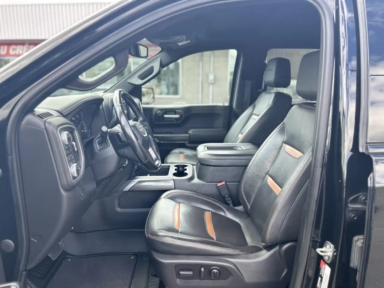 GMC 1500 снимка GMC 1500