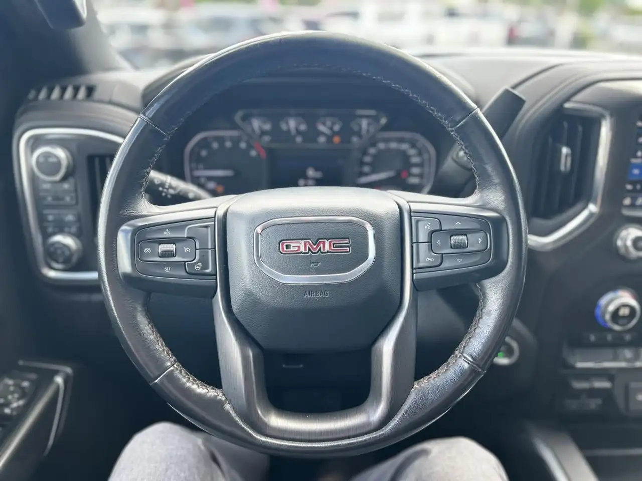 GMC 1500 снимка GMC 1500