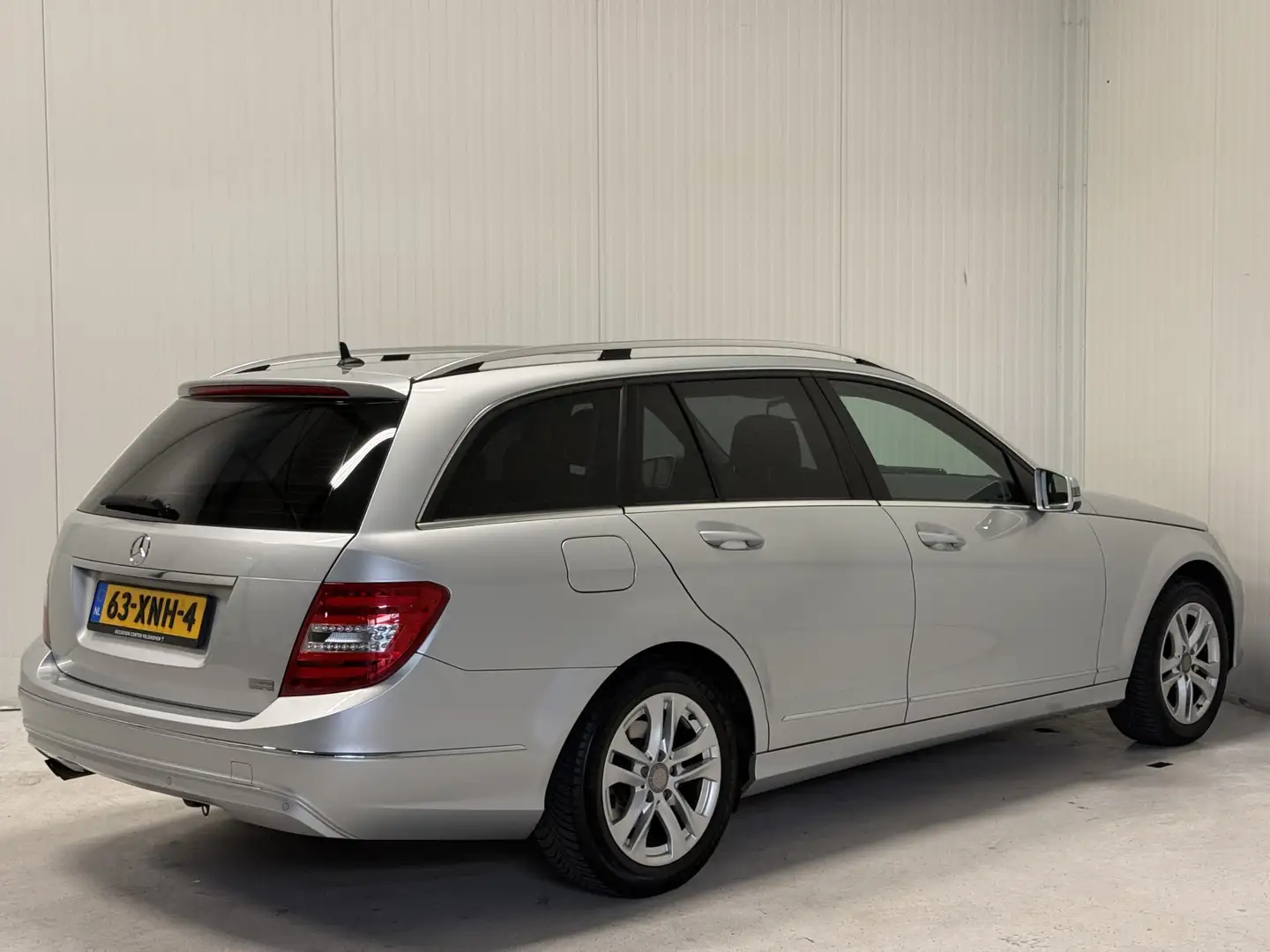 Mercedes-Benz C 180 Estate Business Class Avantgarde // CARPLAY // TRE Gris - 2