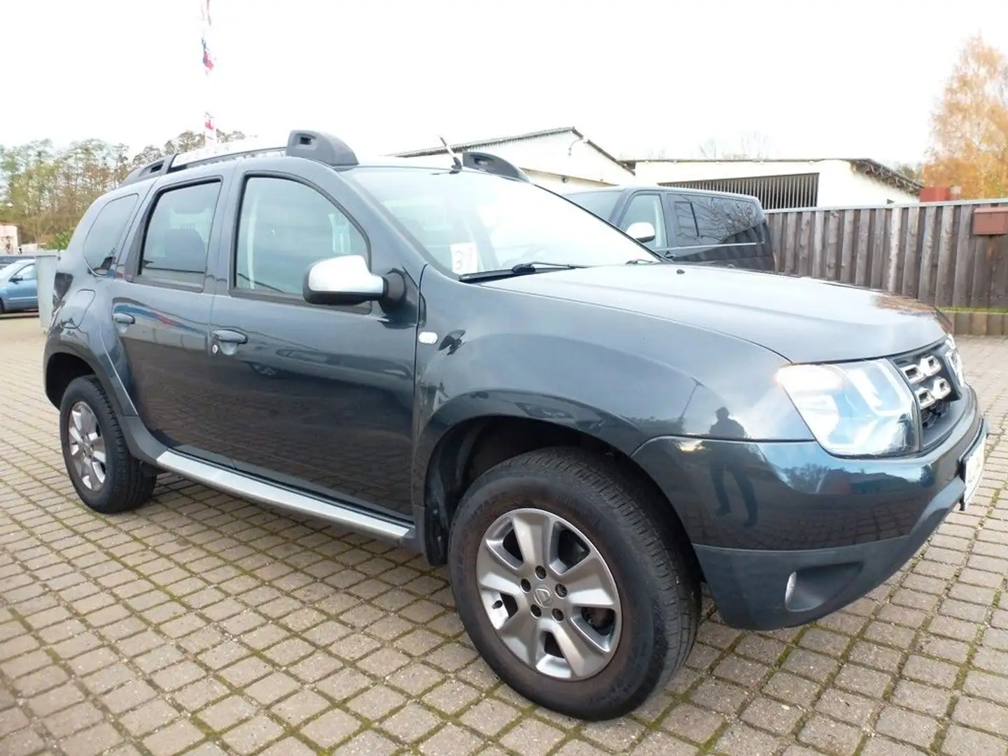 Dacia Duster I Prestige 4x4 Top Zustand !!! Grau - 1