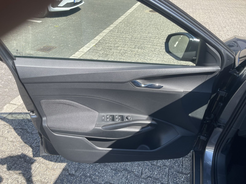 Skoda Fabia Selection 1.0TSI EPH Carplay Kessy Sitzhzg — photo 9