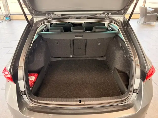 Skoda Octavia view 7