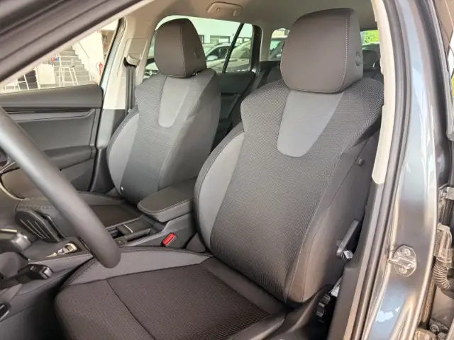 Skoda Octavia view 13
