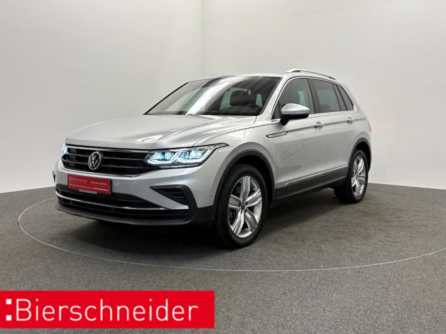 Volkswagen Tiguan 2.0 TDI 4Mo DSG Life MATRIX DIGITAL PRO 19 KAMERA Silber - 1