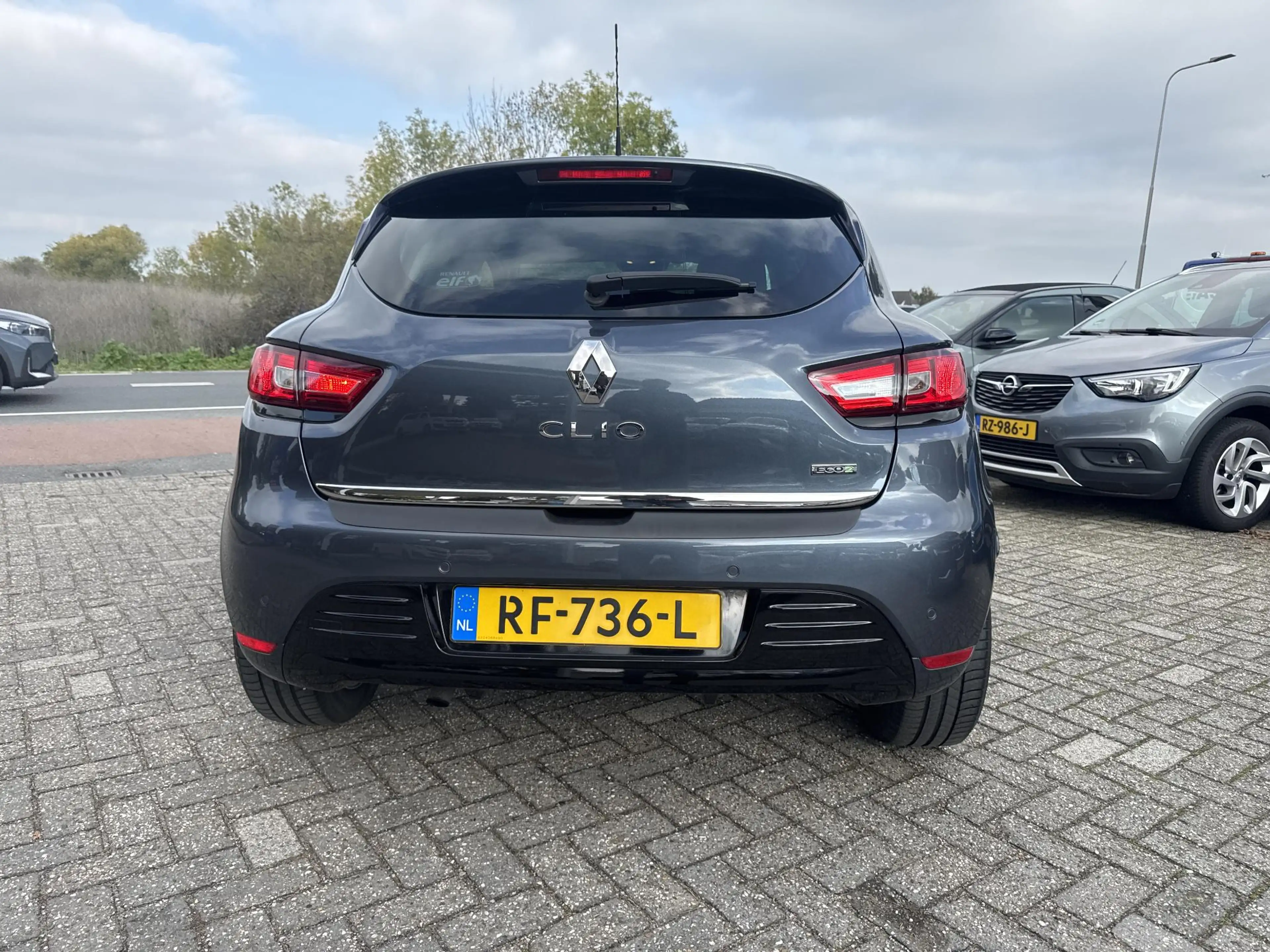 Renault Clio 0.9 TCe Limited — photo 4