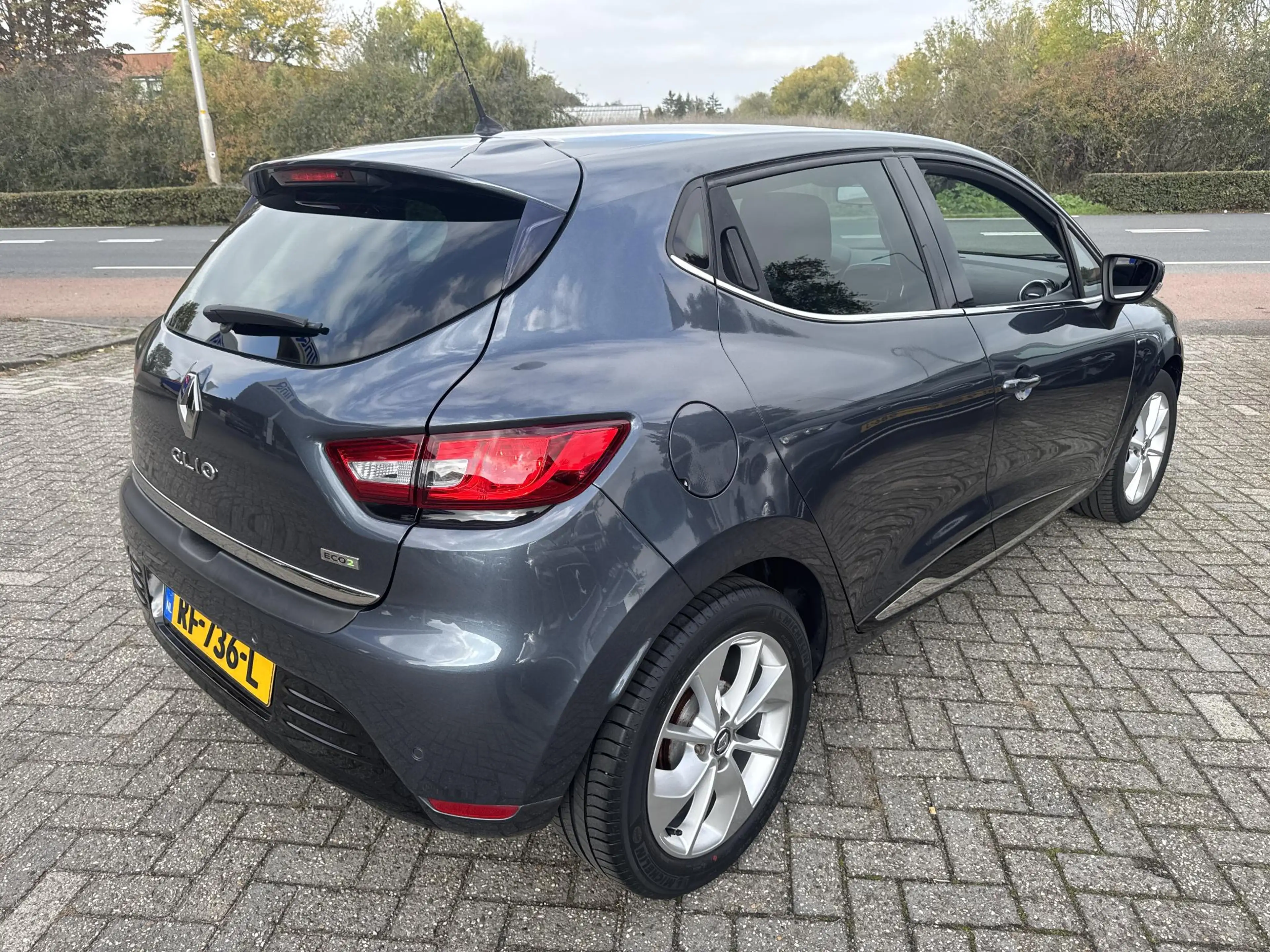 Renault Clio 0.9 TCe Limited — photo 5