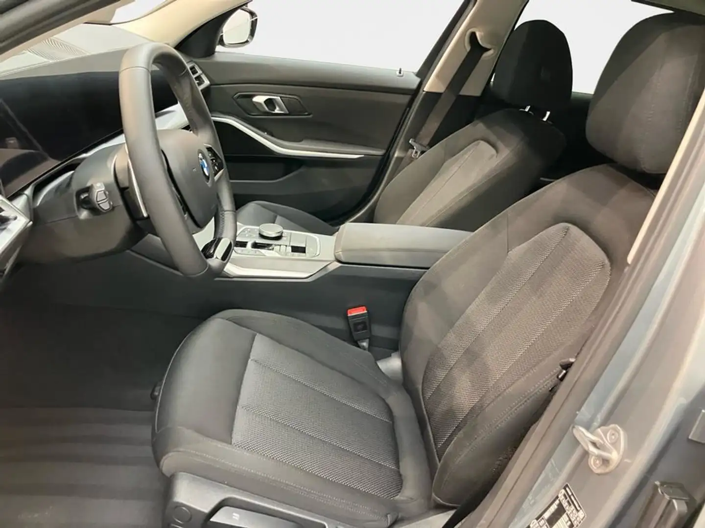 BMW 318 Grau - 2