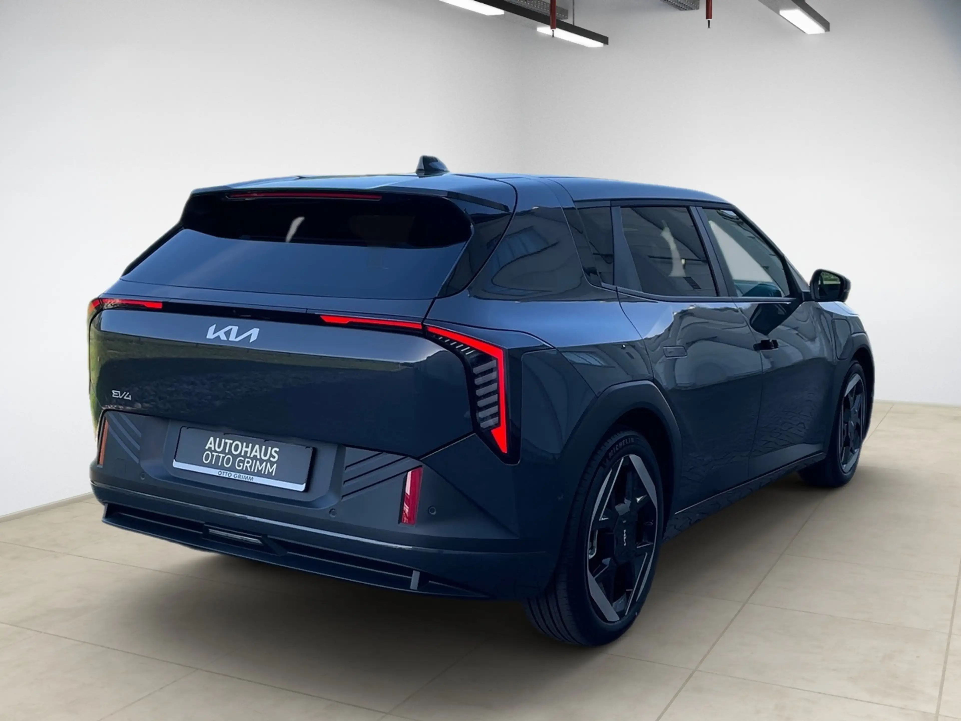 Kia EV4 Earth 81,4 Pano Harman Kard. 360 — photo 5