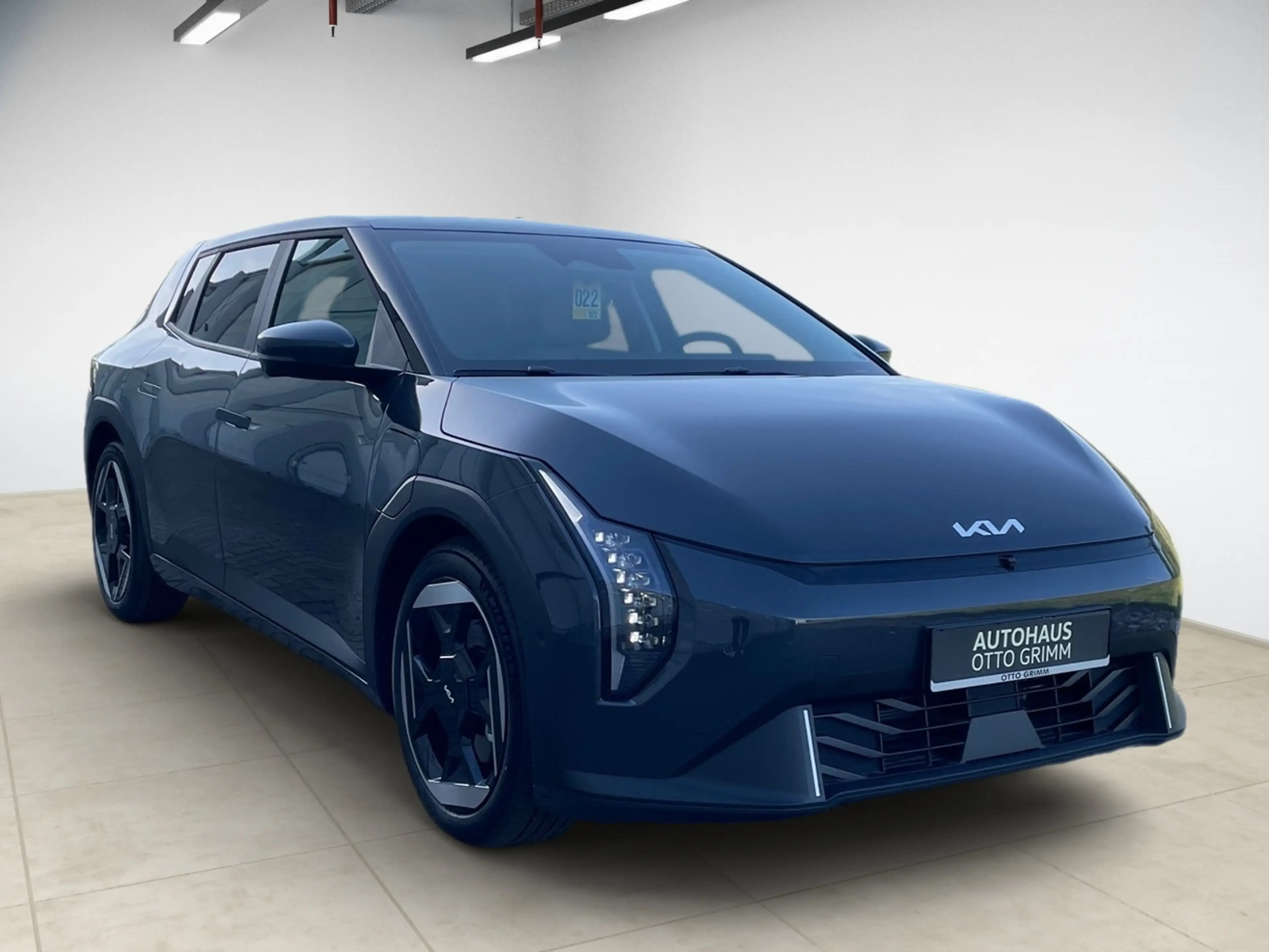 Kia EV4 Earth 81,4 Pano Harman Kard. 360 — photo 3
