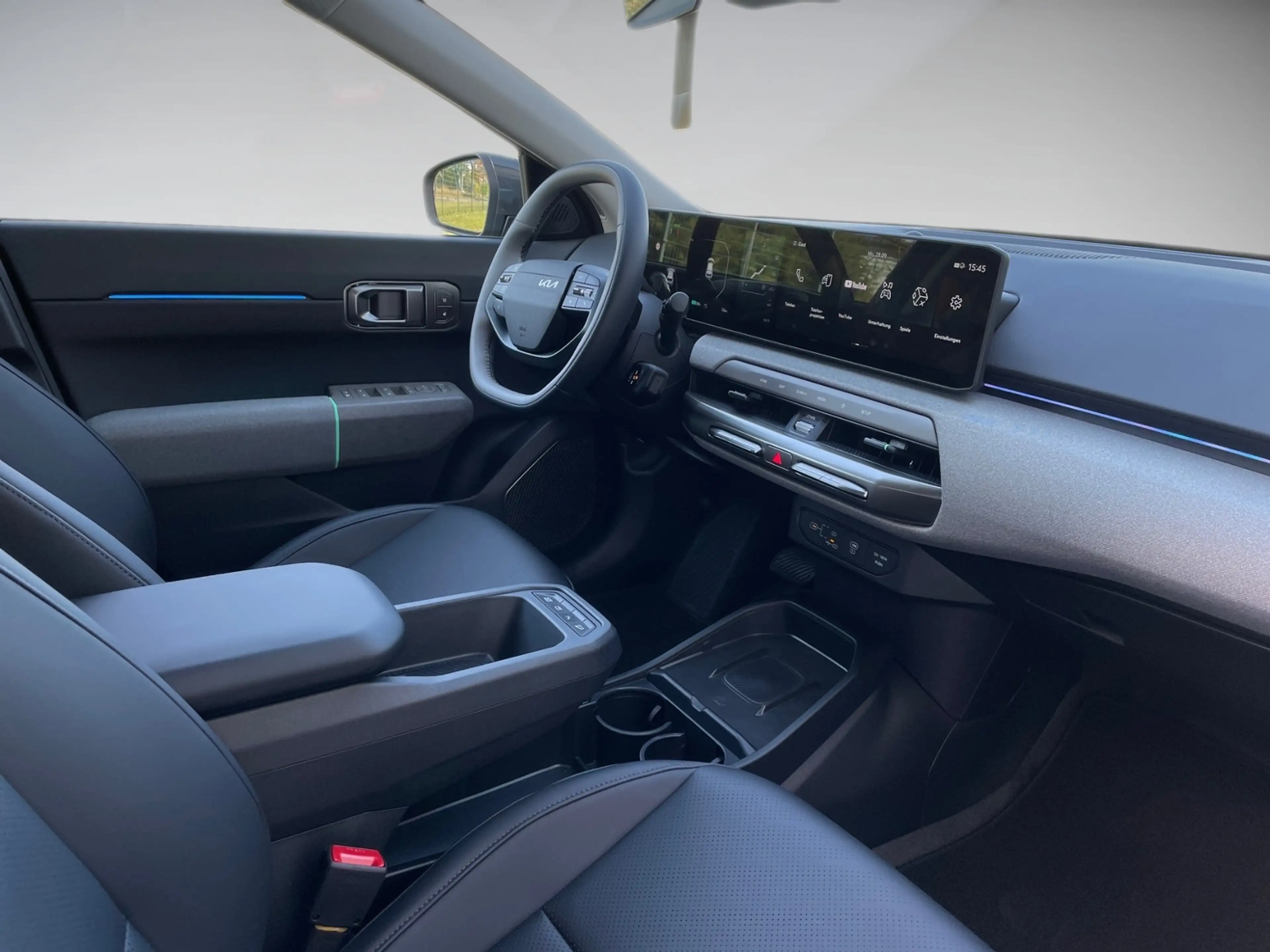 Kia EV4 Earth 81,4 Pano Harman Kard. 360 — photo 7