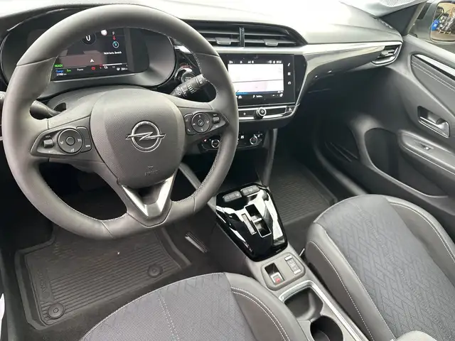 Opel Corsa view 9