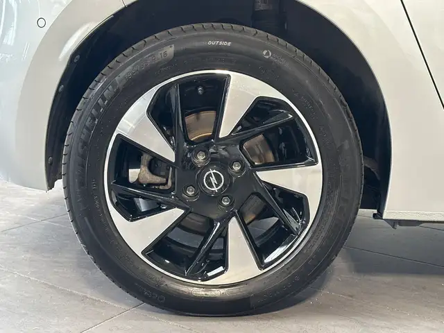 Opel Corsa view 3
