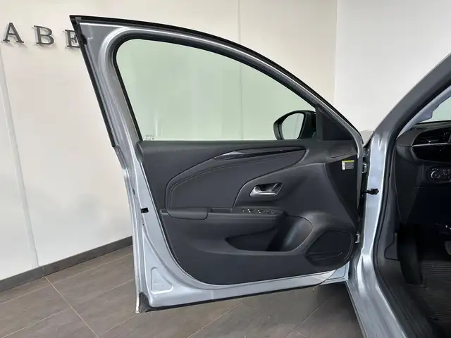 Opel Corsa view 6